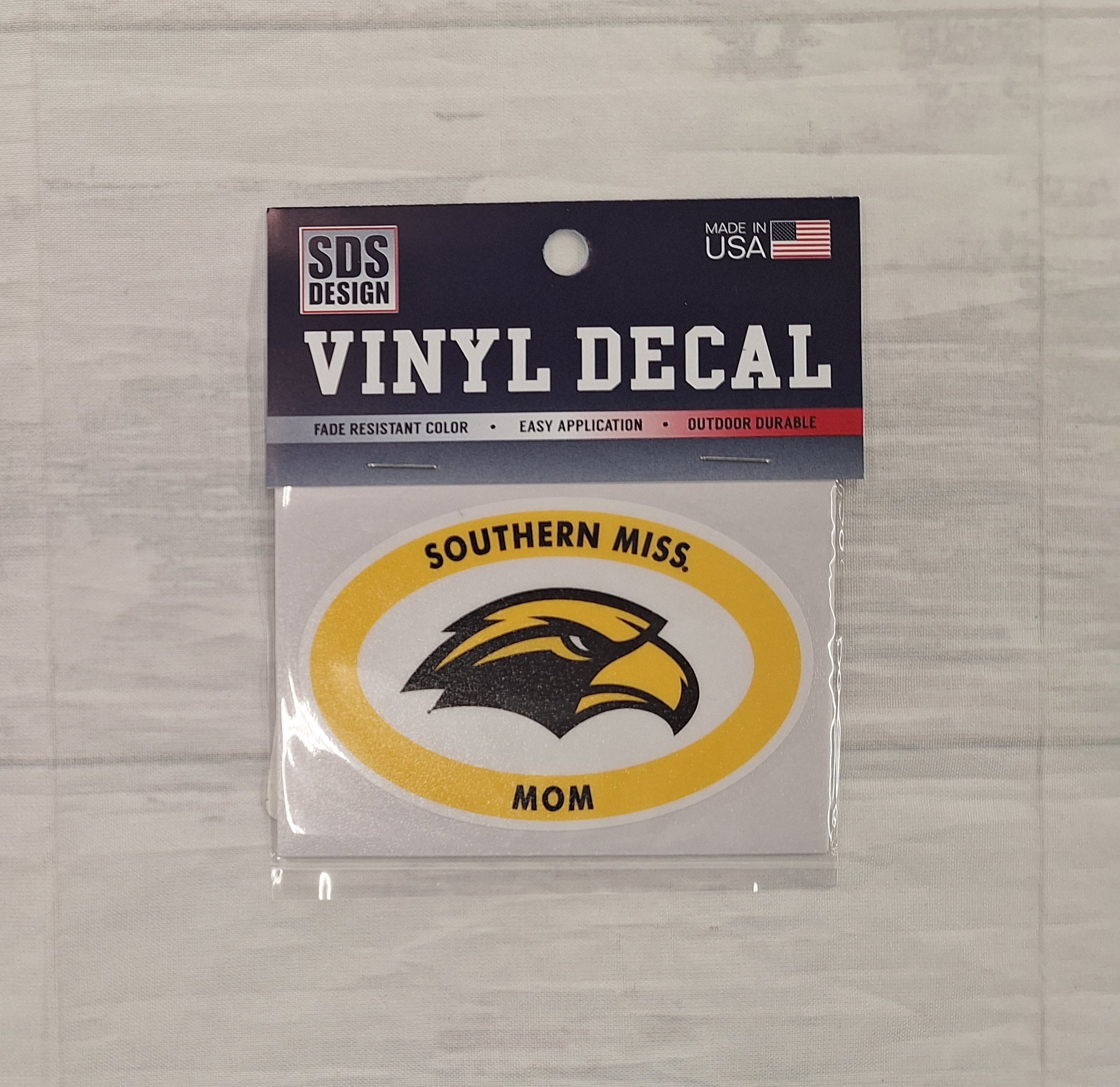 Auto Decal 3" Euro Southern Miss Mom with Eagle Head