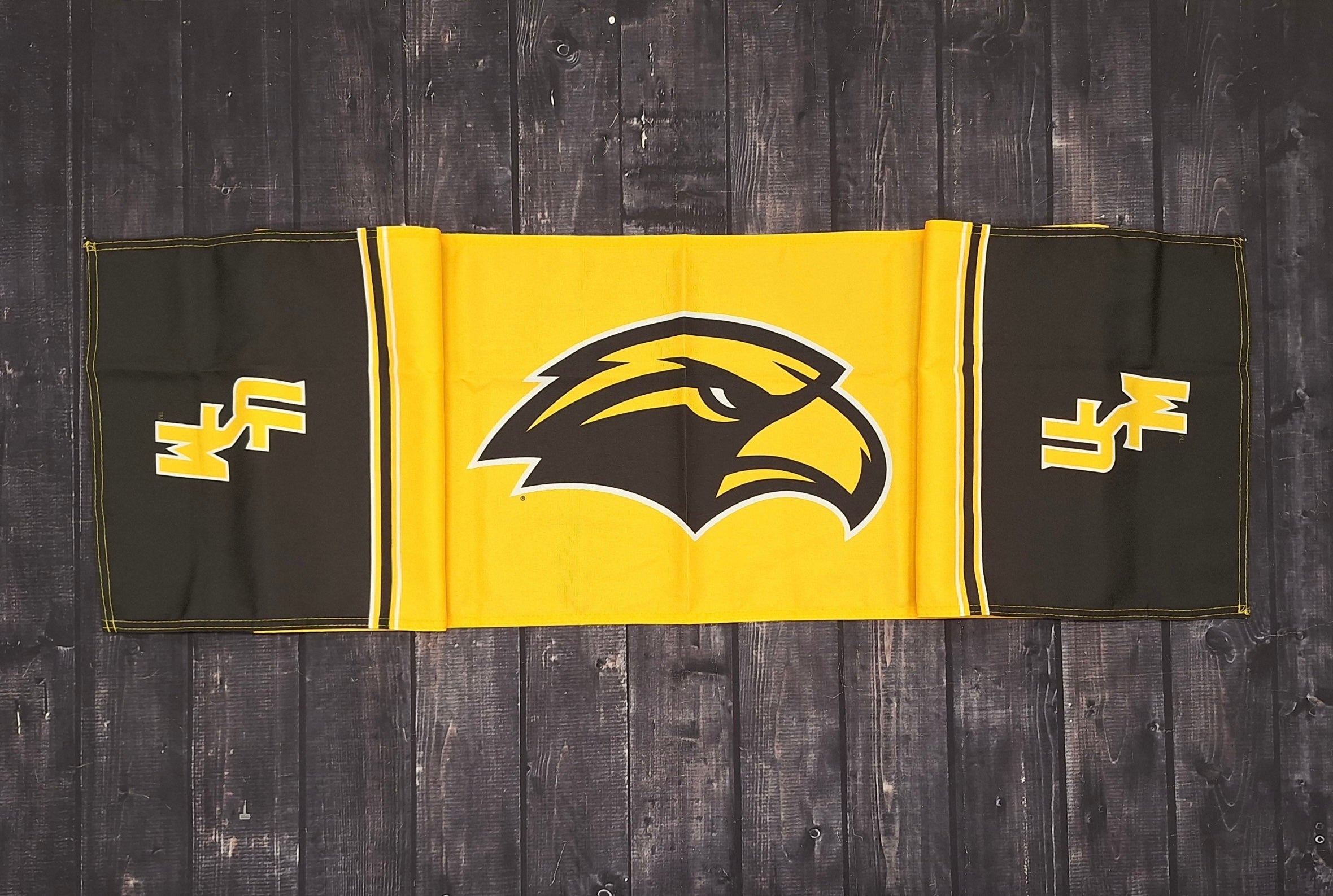 Table Runner with Eagle Head Stacked USM