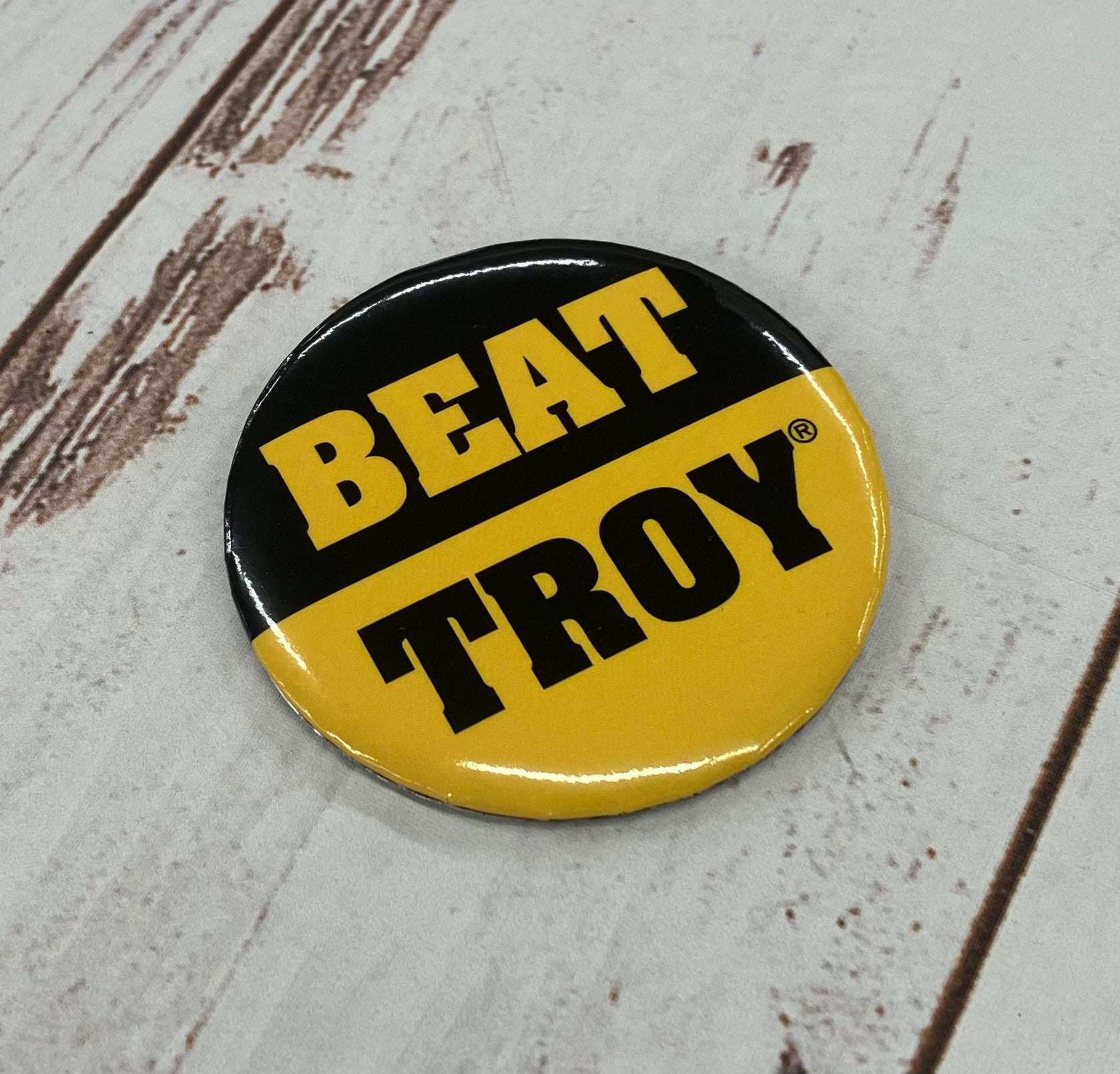 Button Beat Troy