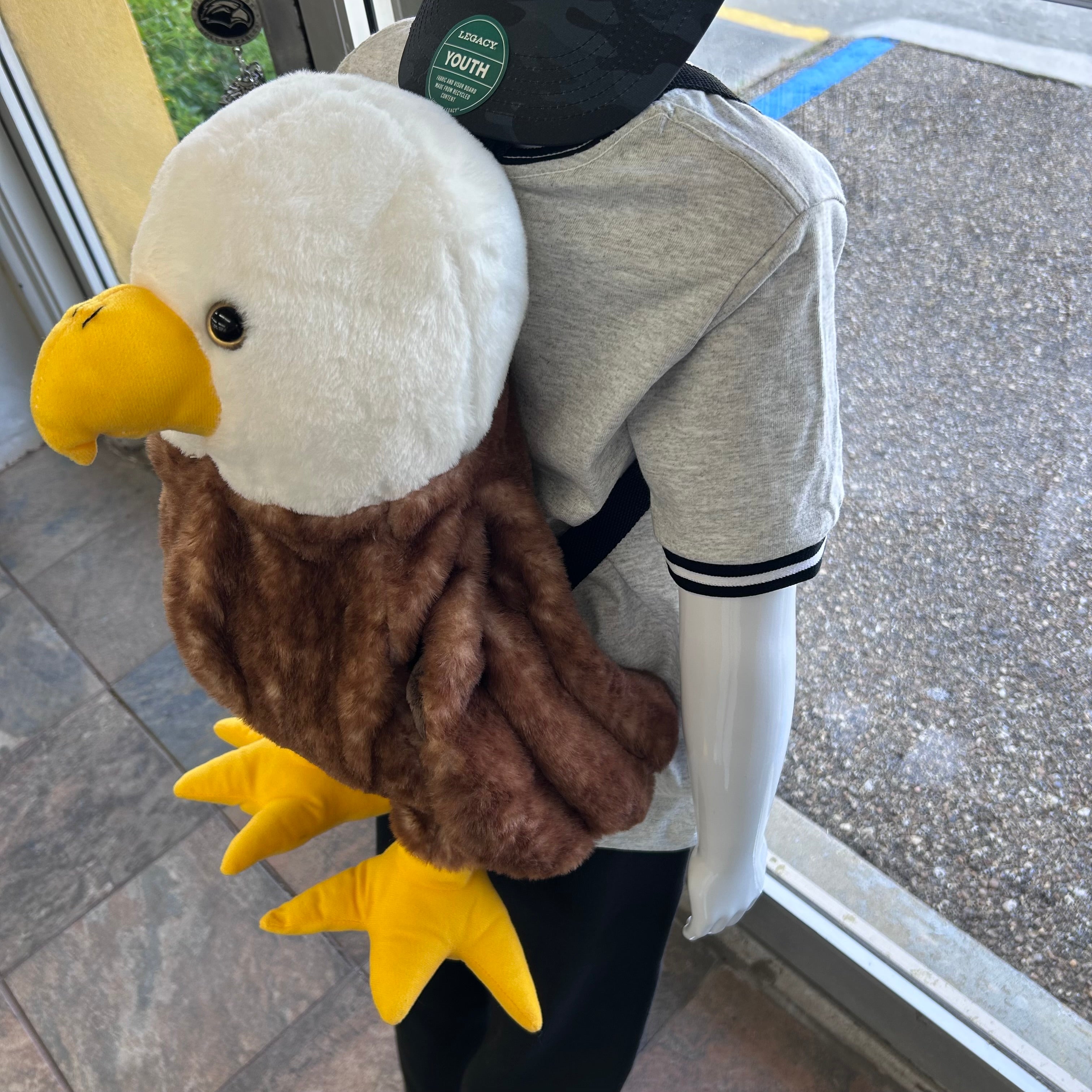 20" Eagle Backpack with Zipper
