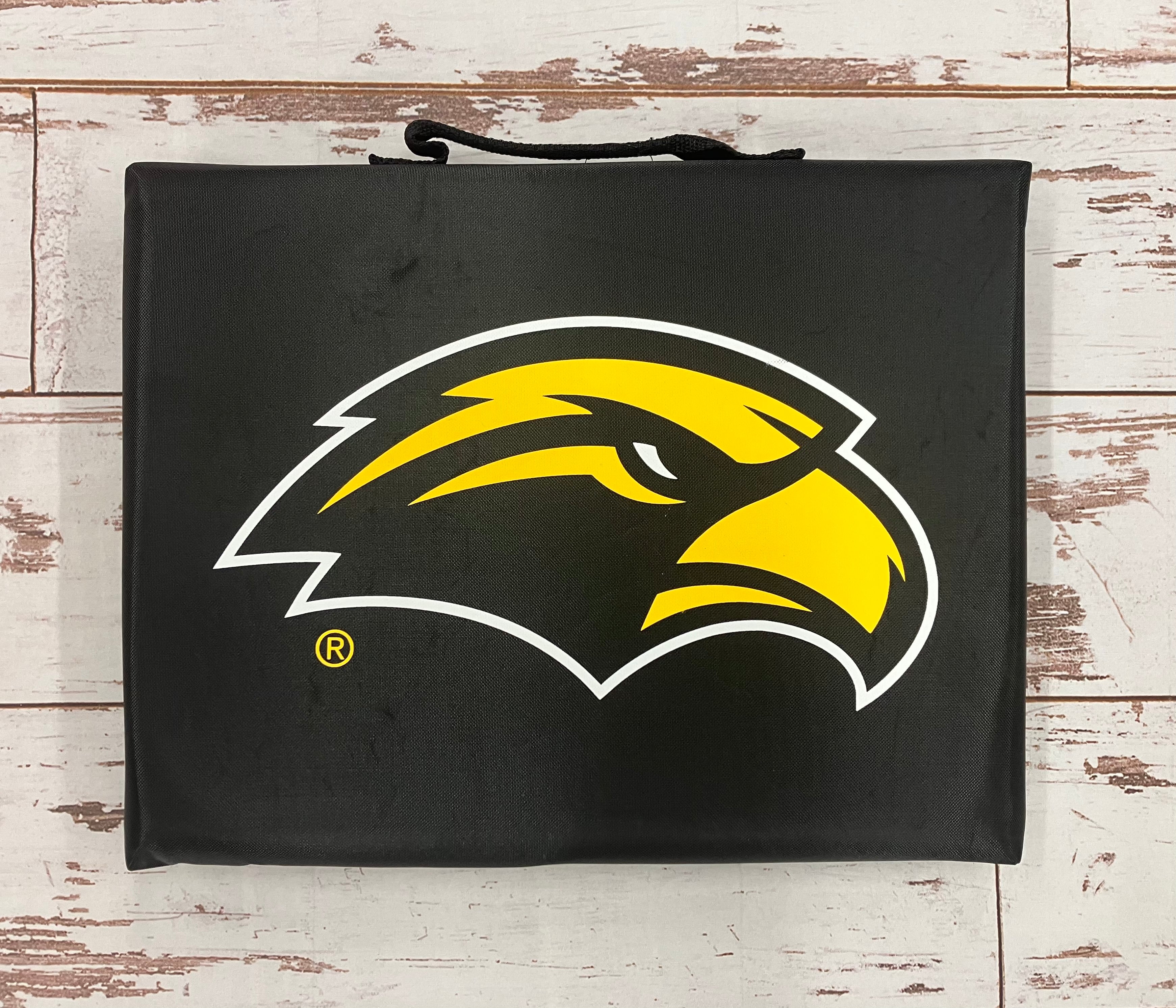 Stadium Cushion Eagle Head