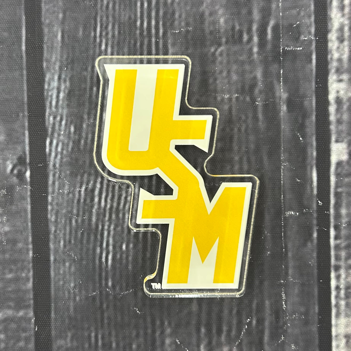 Stacked USM Magnet
